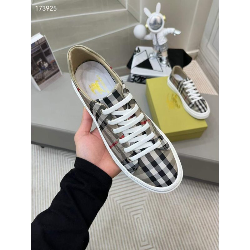 Burberry Shoes SHS04624