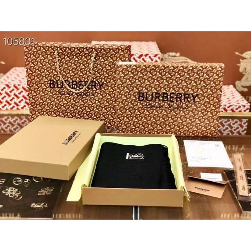 Burberry Wool Scarf SS001183