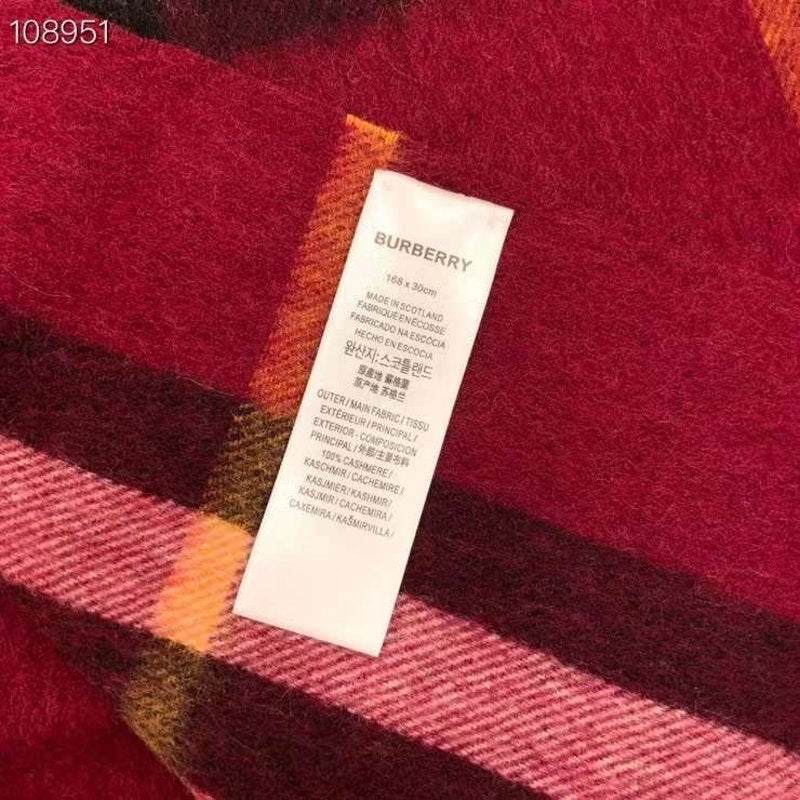 Burberry Wool and Cashmere Scarf SS001187