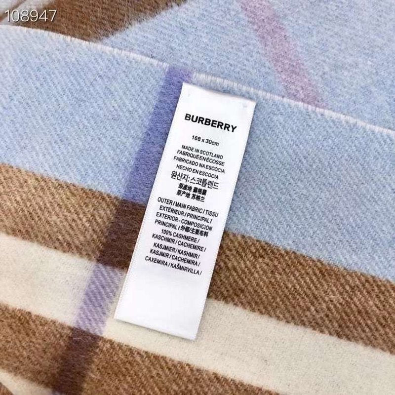 Burberry Wool and Cashmere Scarf SS001188