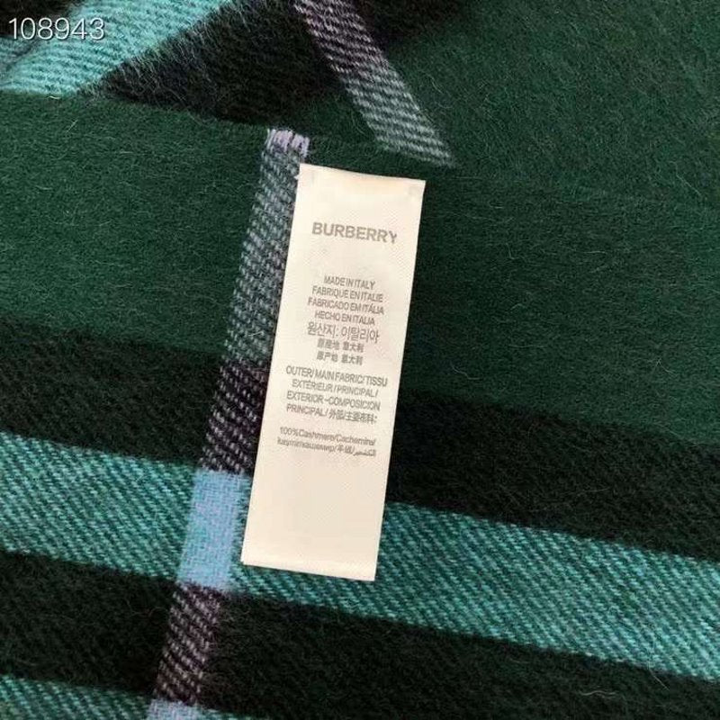 Burberry Wool and Cashmere Scarf SS001189