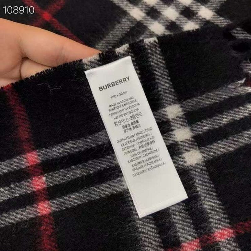 Burberry Wool and Cashmere Scarf SS001195