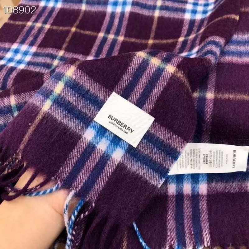 Burberry Wool and Cashmere Scarf SS001196