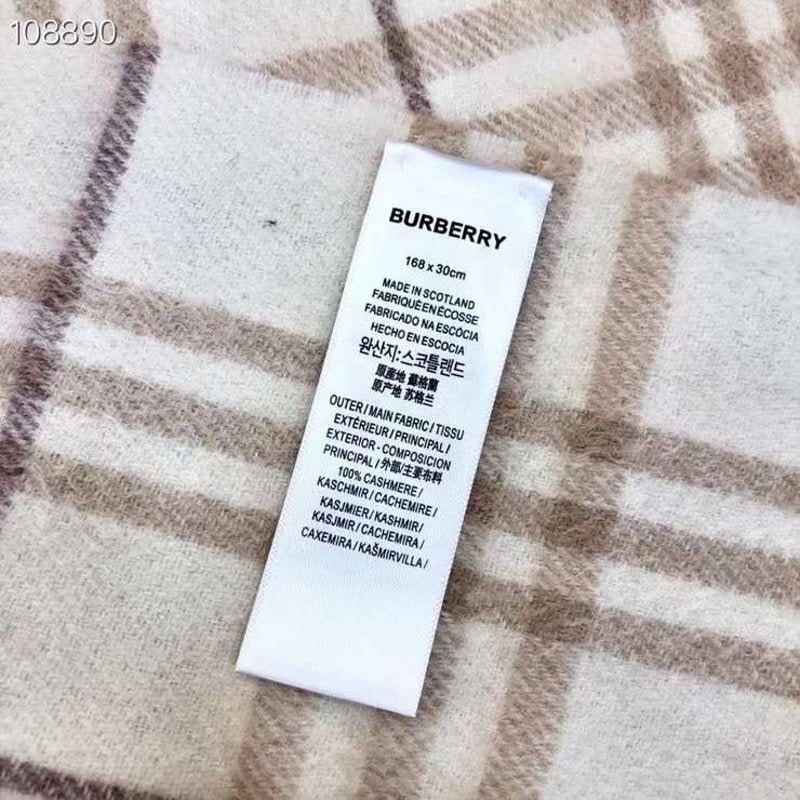 Burberry Wool and Cashmere Scarf SS001198