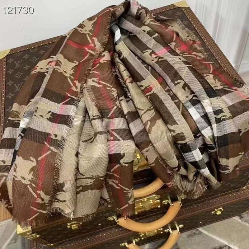 Burberry Wool and Silk Scarf SS001138