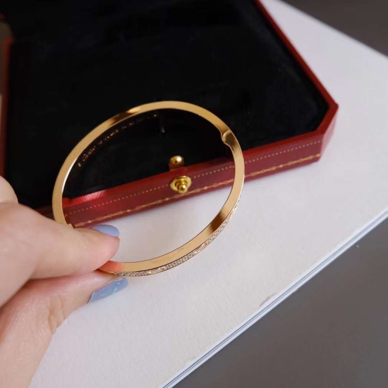 Cartier Bracelet JWL01154