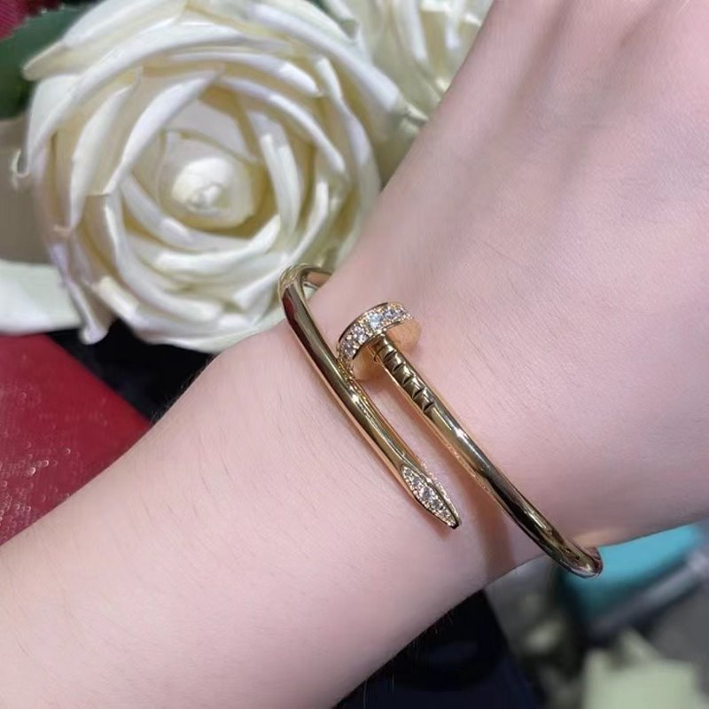 Cartier Nail Bracelet JWL00768