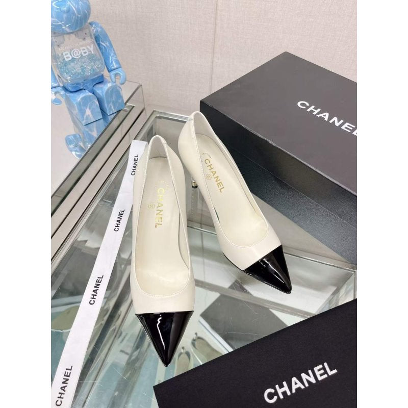 Chanel Coco Pointy Heeled Shoes SHS05464