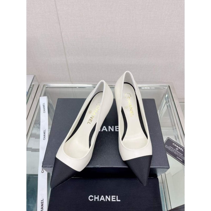 Chanel Coco Pointy Heeled Shoes SHS05467