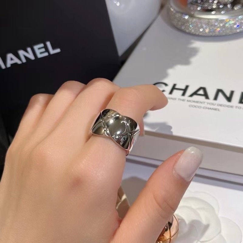 Chanel Diamond Plaid Ring JWL00813