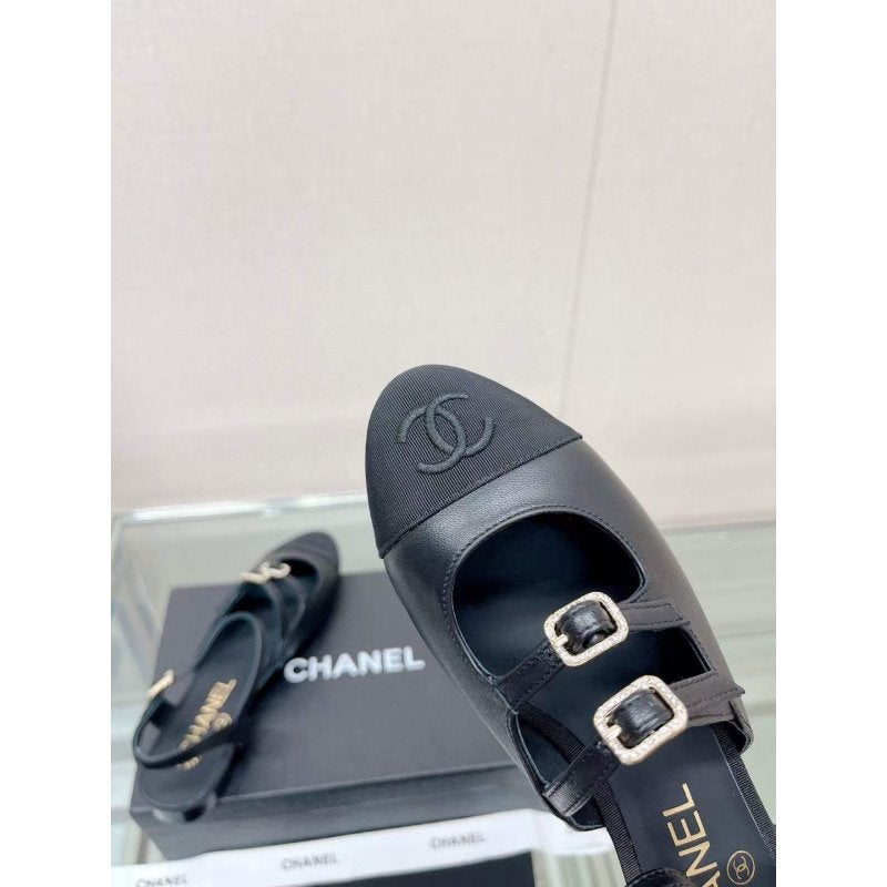 Chanel Flat Sandals SHS05643