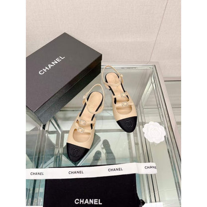 Chanel Flat Sandals SHS05644