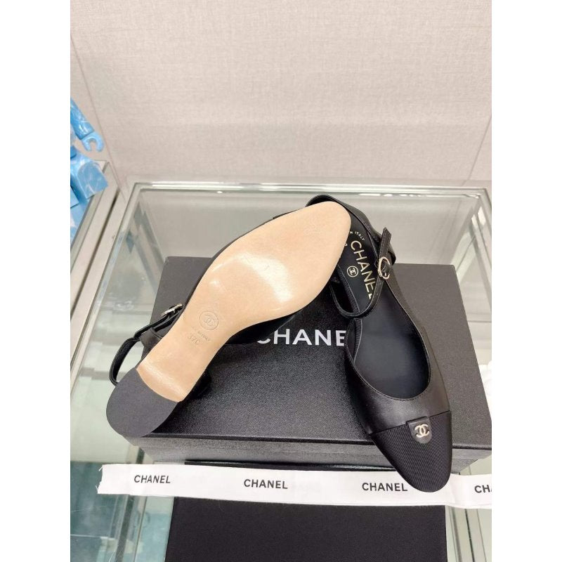 Chanel Flat Sandals SHS05651