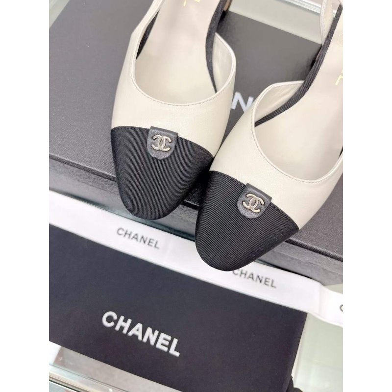 Chanel Flat Sandals SHS05652