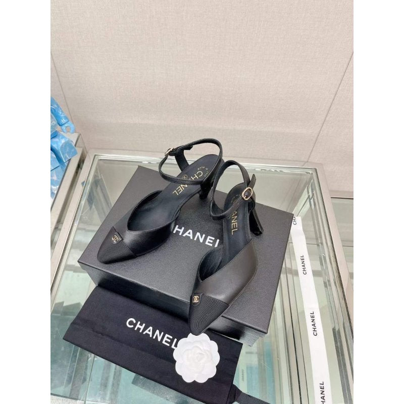 Chanel Flat Sandals SHS05657