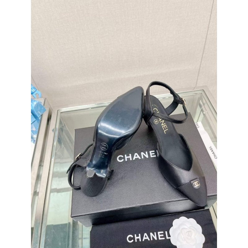 Chanel Flat Sandals SHS05657