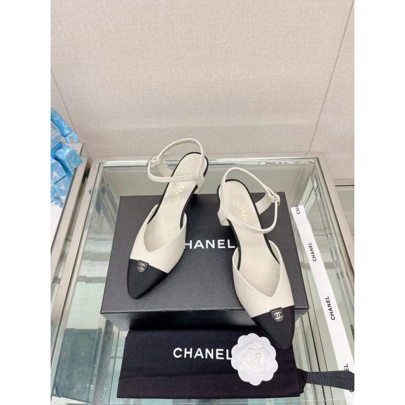 Chanel Flat Sandals SHS05658