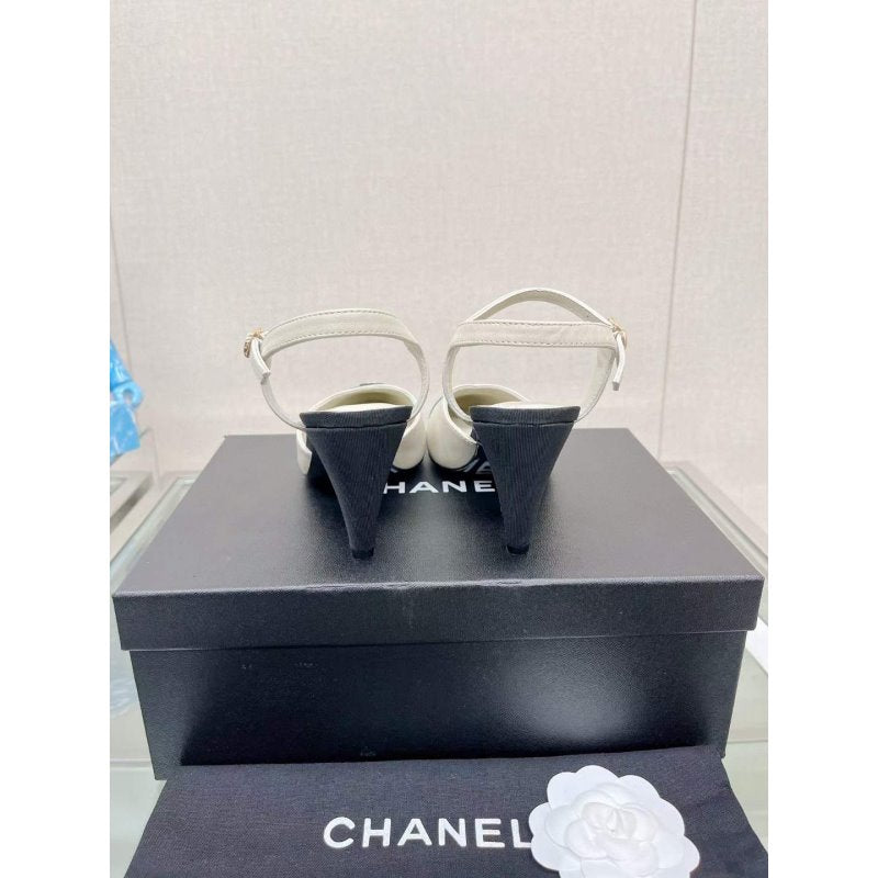 Chanel Flat Sandals SHS05658