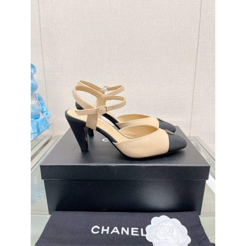 Chanel Flat Sandals SHS05659