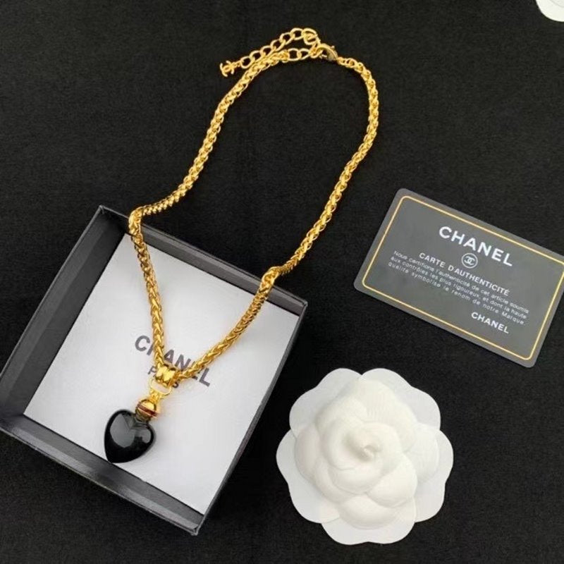 Chanel Heart Acryilc Necklace JWL00737