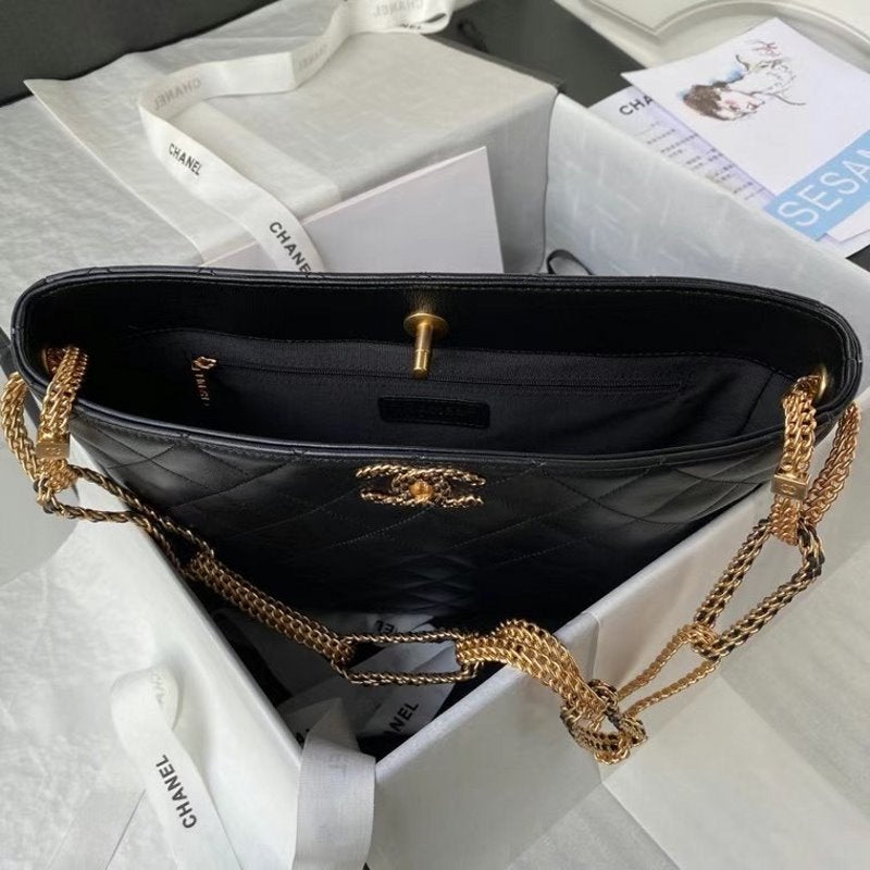 Chanel Hippie Bag BCH00820