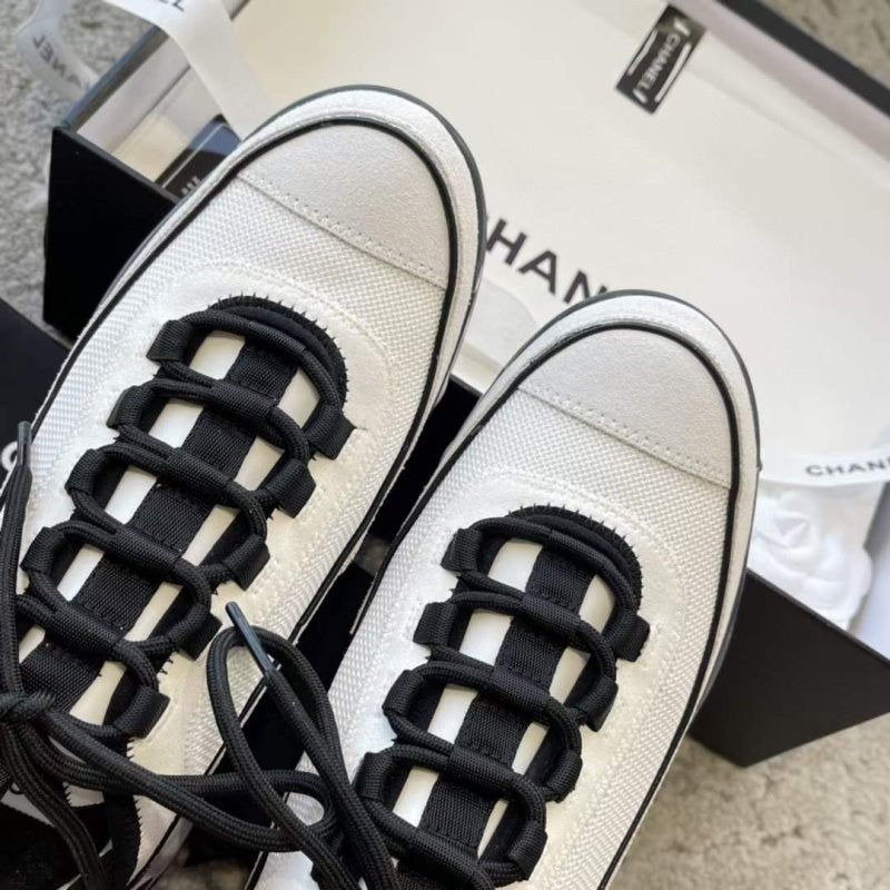 Chanel Sneakers SHS05331