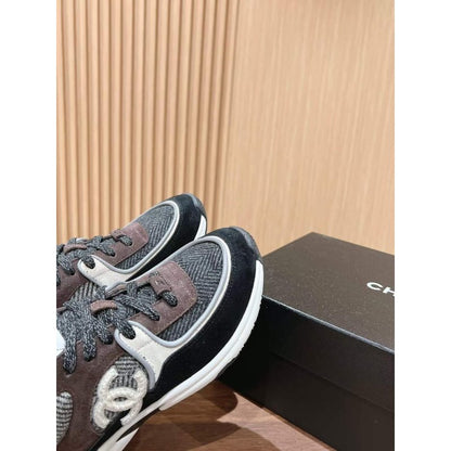 Chanel Sneakers SHS05347