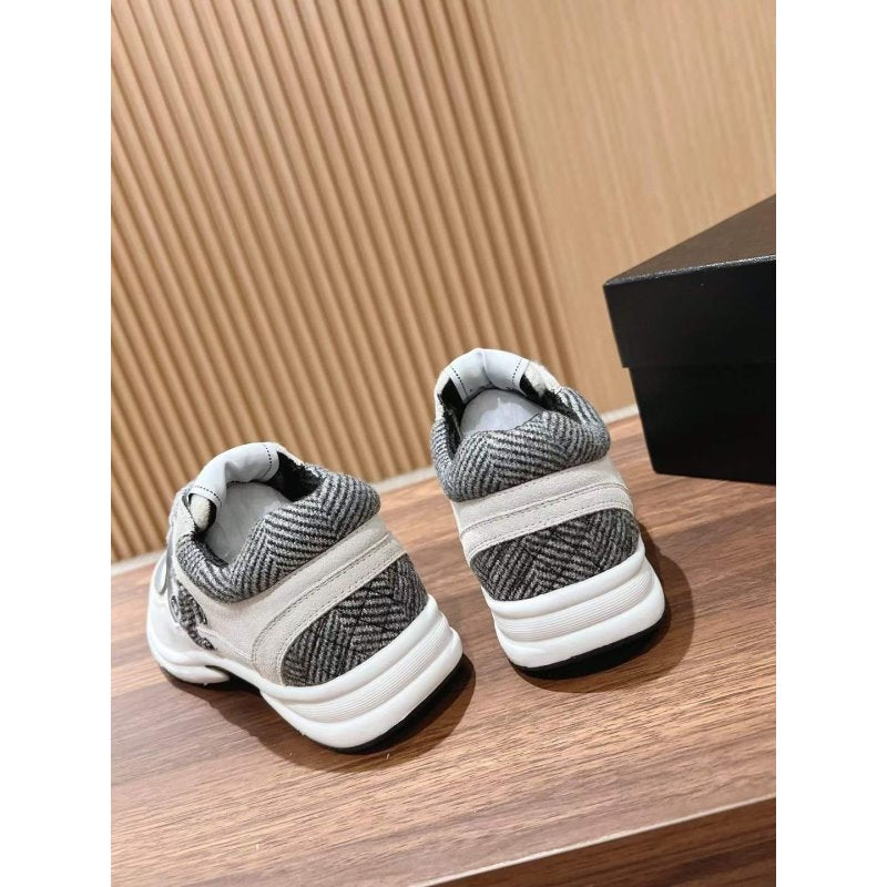 Chanel Sneakers SHS05350