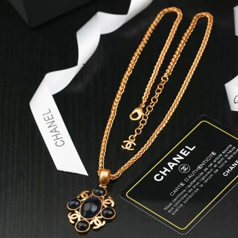 Chanel Vintage Necklace JWL00726