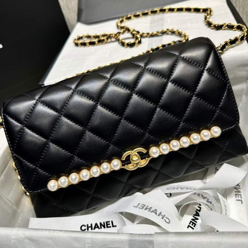 Chanel Chain Bag BG02132