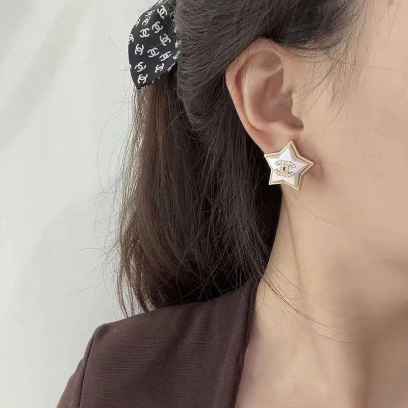 Chanel Double C Stud JWL00235