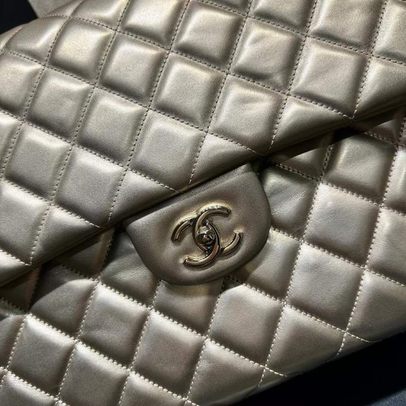 Chanel Flap Bag BG02134