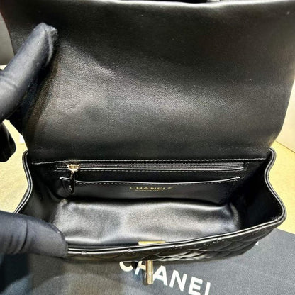 Chanel Flap Bag BG02155