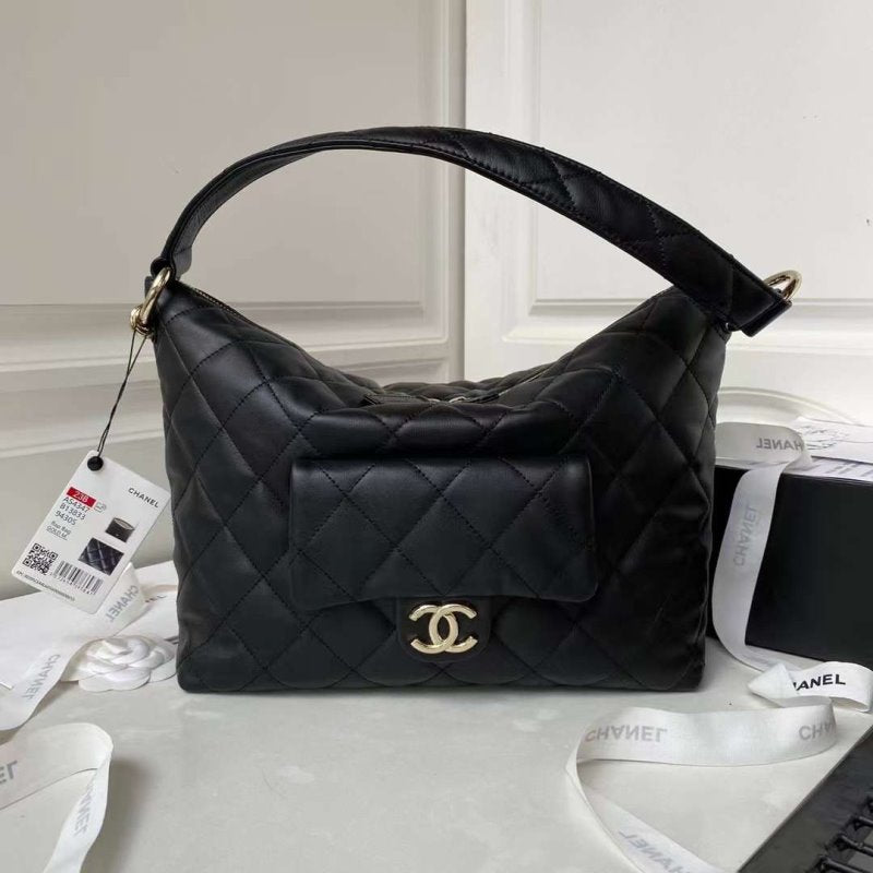 Chanel Hippie Hobo Bag BGMP1711