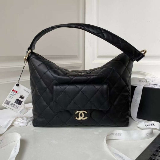 Chanel Hippie Hobo Bag BGMP1711