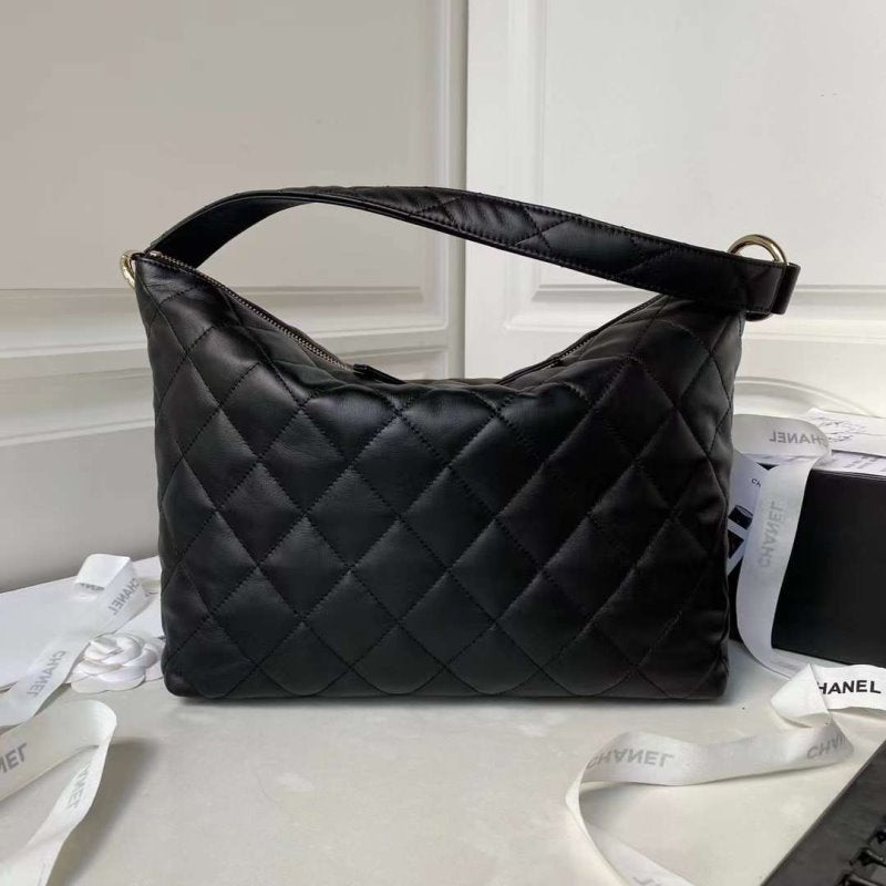 Chanel Hippie Hobo Bag BGMP1711