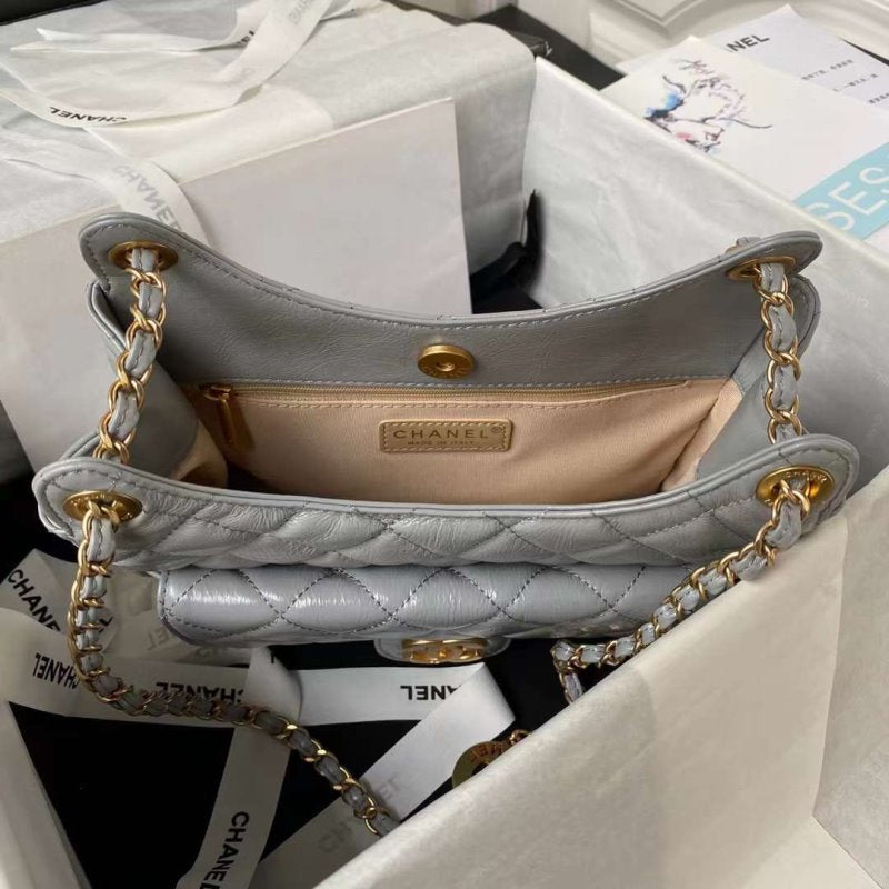 Chanel Hippie Hobo Bag BGMP1717