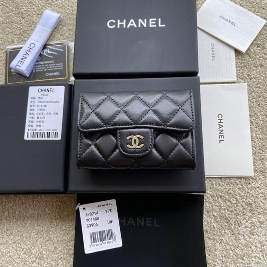 Chanel Leather Wallet WB001277