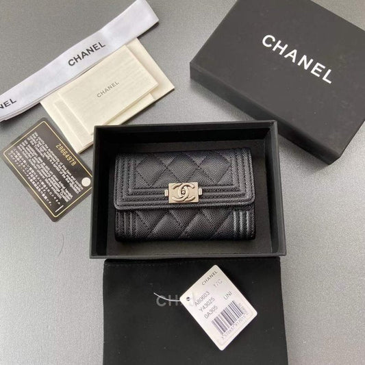 Chanel Leather Wallet WB001280