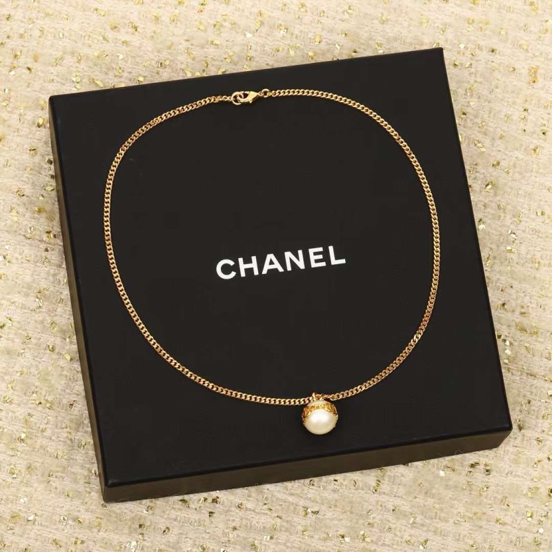 Chanel Vintage Necklace JWL00214