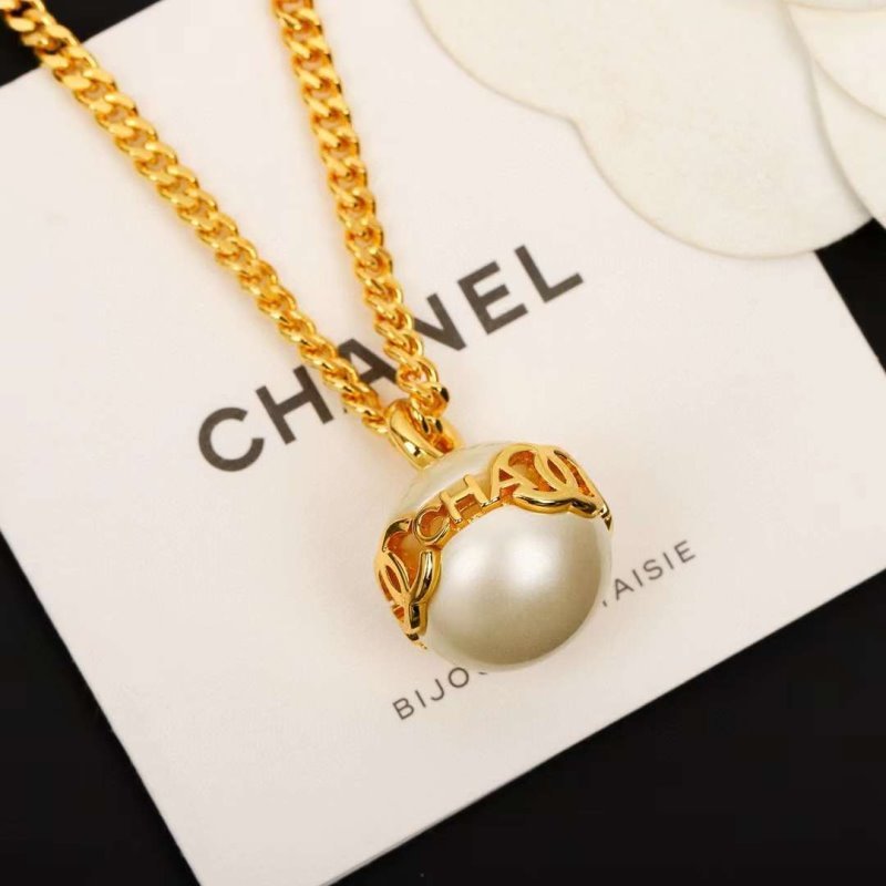 Chanel Vintage Necklace JWL00214