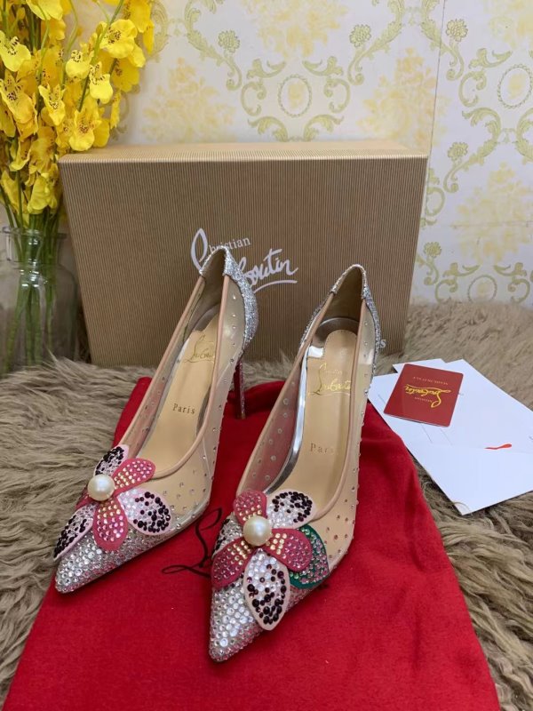 Christian Louboutin Beige Heeled Sandals SHS02554