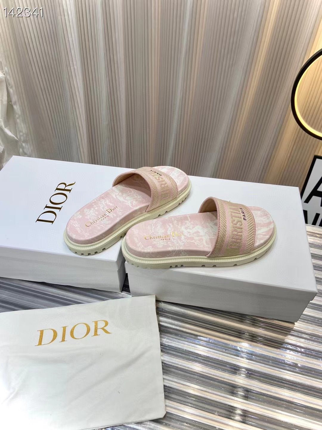 Dior  Classic Slippers SHS03596