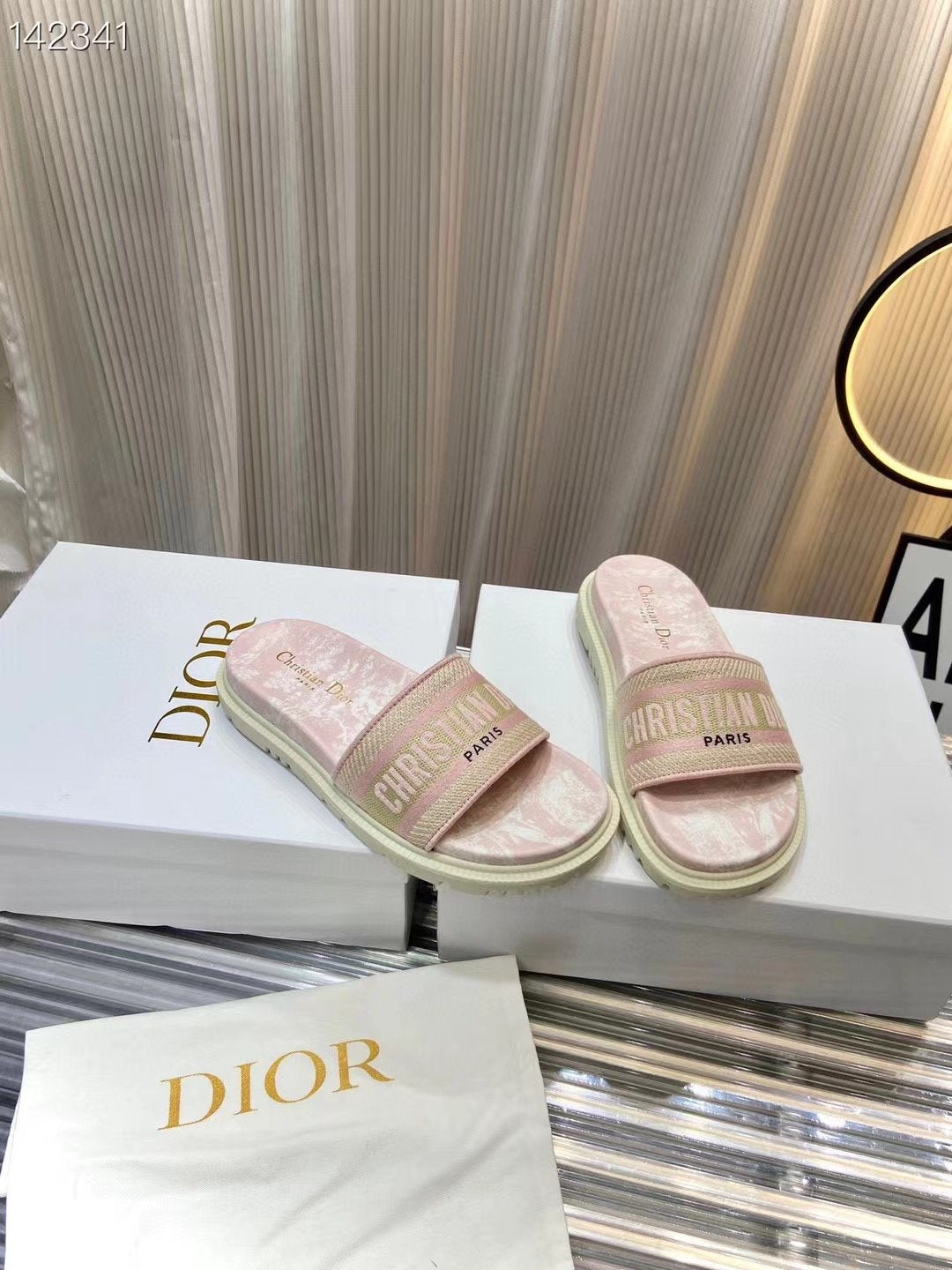 Dior  Classic Slippers SHS03596