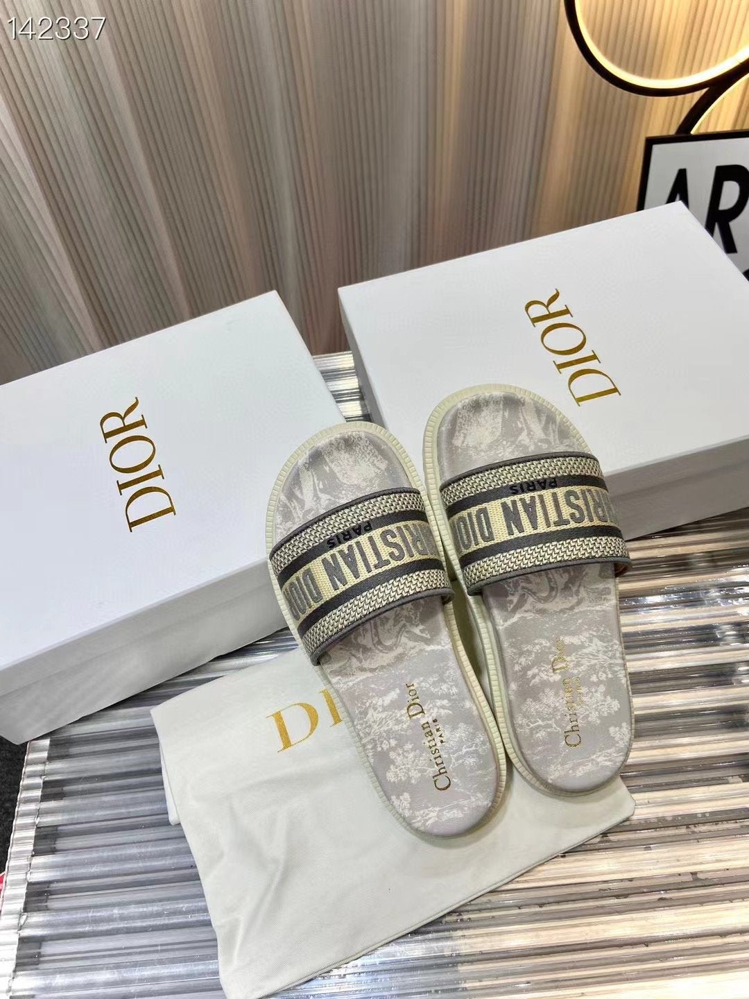 Dior  Classic Slippers SHS03597