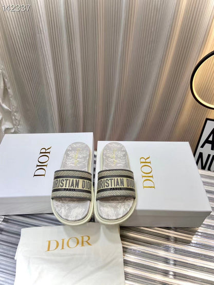 Dior  Classic Slippers SHS03599