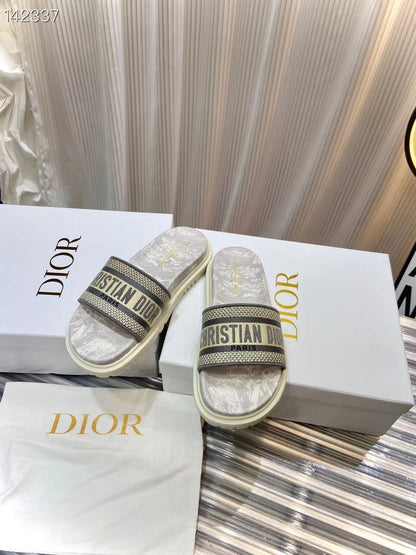 Dior  Classic Slippers SHS03599