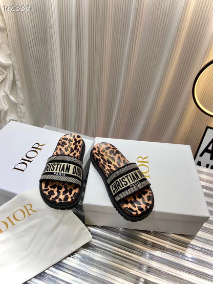 Dior  Classic Slippers SHS03600