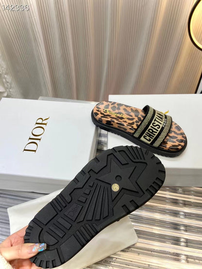 Dior  Classic Slippers SHS03600