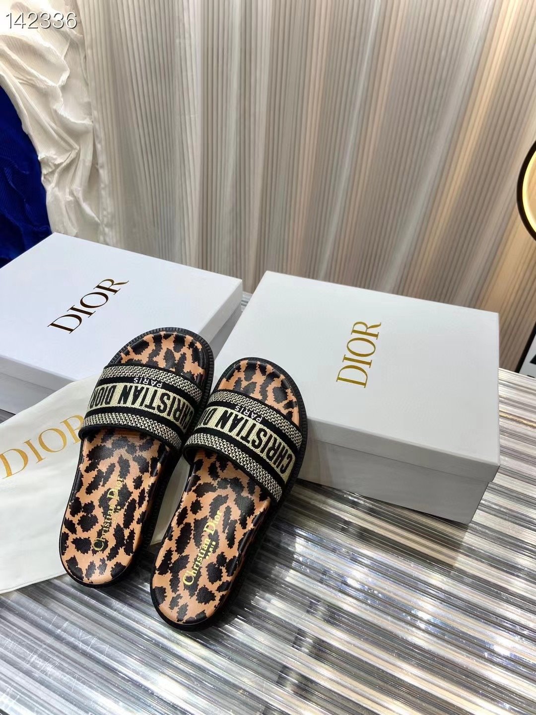 Dior  Classic Slippers SHS03600